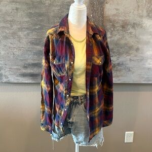 Women’s BKE Plaid Snap-Front Top